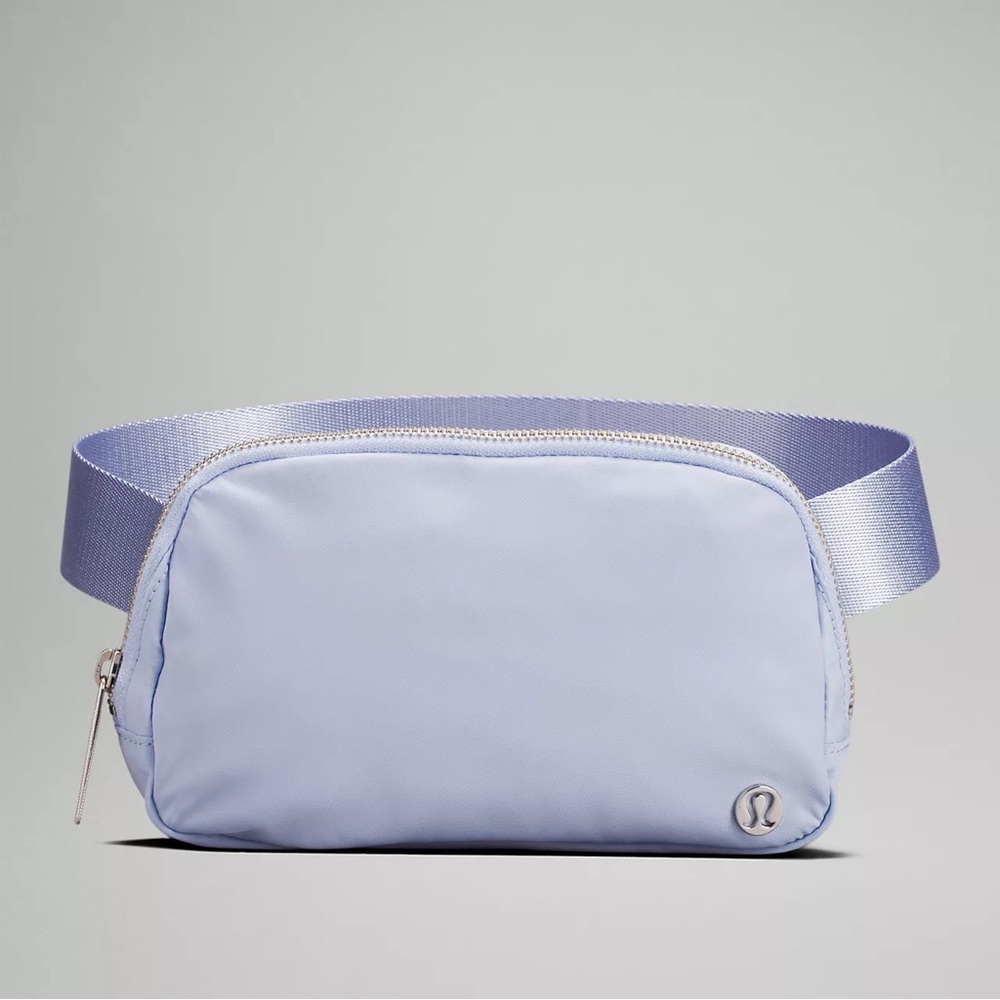- Everywhere Belt Bag 1L - Pastel Blue
